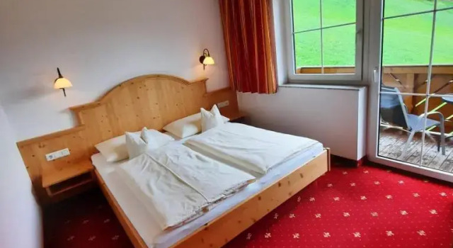 Апартаменты с 3 комнатами Gastein, Landhaus