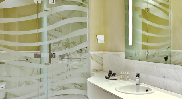 Double Guest room DoubleTree by Hilton Hotel Doha Old Town