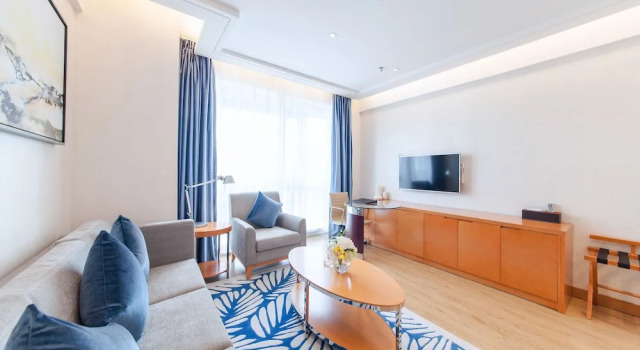 Люкс Business Suisse Place Hotel Residence CMCTaizhou