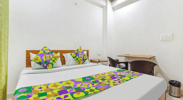 Номер Deluxe Goroomgo YP Stays Dehradun