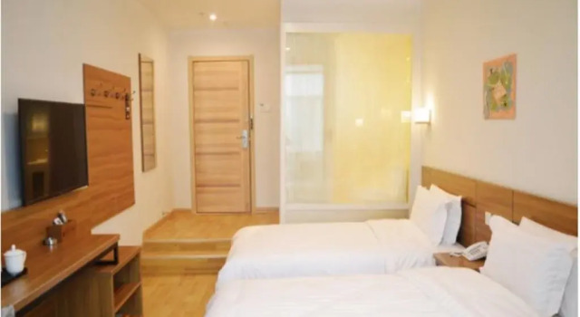 Qingmu Business Hotel Tianshanhai