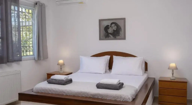 Aelia Home, Забронировать Отель Элия 