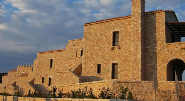Castello Antico Hotel, Buchen Sie Hotel Mavrovouni Lakonien