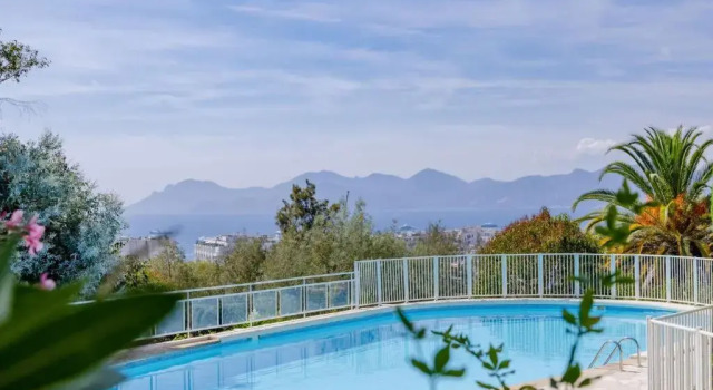 Kikiloue Terrasse Vue Mer Résidence De Standing Piscine