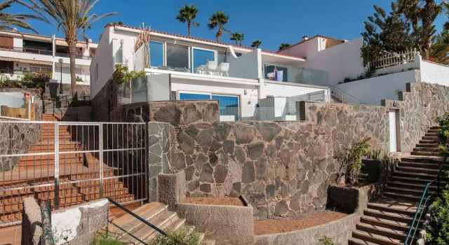 Bungalow Playa del Aguila II Over the sea