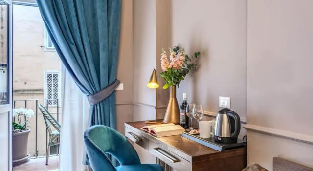Номер Deluxe Tree Charme Parliament Boutique Hotel