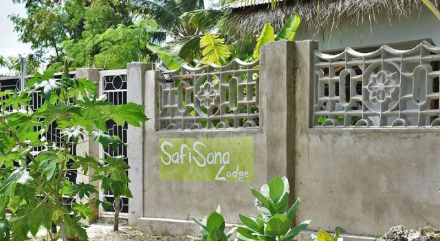SafiSana Lodge
