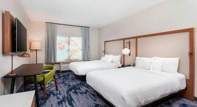 Четырёхместный номер Standard Fairfield Inn & Suites by Marriott Lebanon