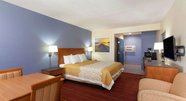 Двухместный номер Standard Days Inn by Wyndham San Diego-East/El Cajon