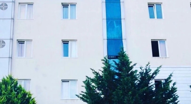 Arya Hotel