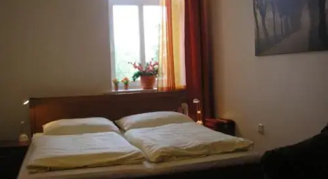 110m2 Old Town Apartment on Danube Promenade 3BR 2BA Up to 9 Guests, Забронировать Апартаменты/квартира Братислава Братиславский край, рядом с Михальская башня