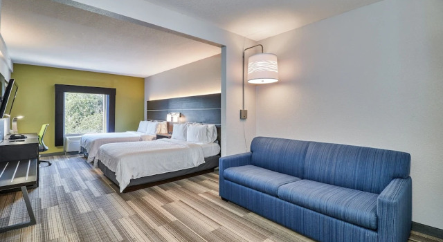 Номер Standard Holiday Inn Express Hotel & Suites Clearwater US 19 North by IHG