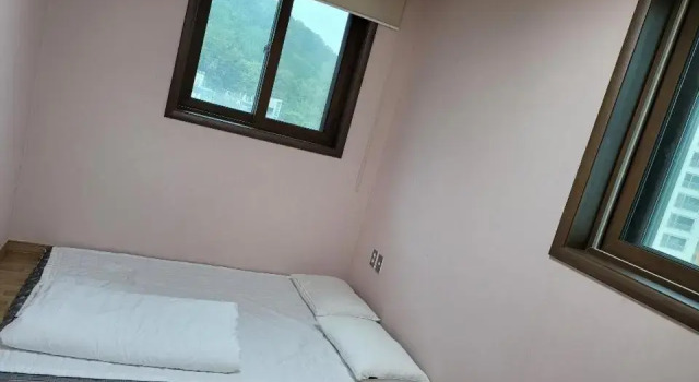 Geoje Sukwong Two floors House, Забронировать Отель Отели Кодже с парковкой, Парковка