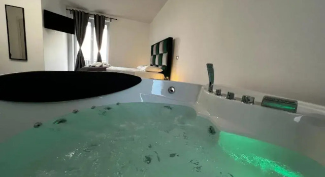 Двухместный люкс Habitat Luxury Suites