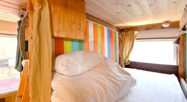 Кровать в общем номере The Pax Hostel