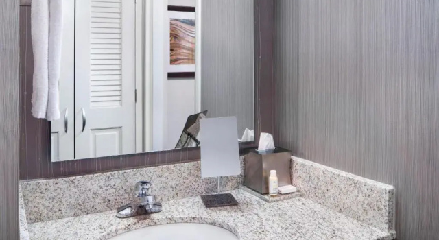 Номер Standard Courtyard By Marriott Jersey City Newport
