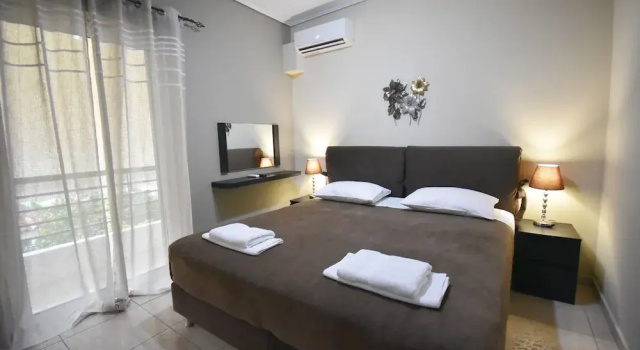 Четырёхместный номер Standard с 2 комнатами с балконом A&J Apartments or Rooms athens airport