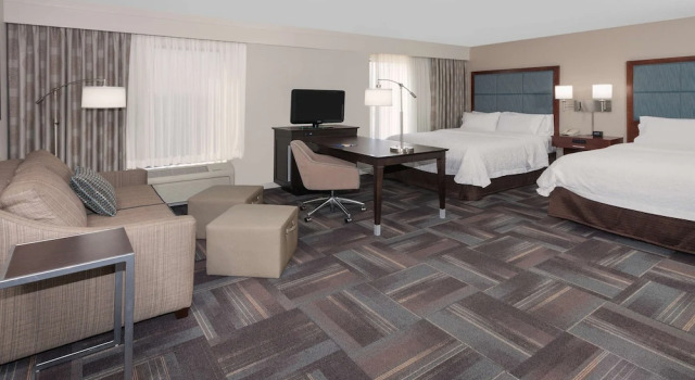Четырёхместная студия Hampton Inn & Suites Munster