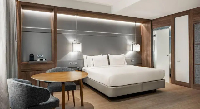 Двухместный номер Superior The Westin Madrid Cuzco