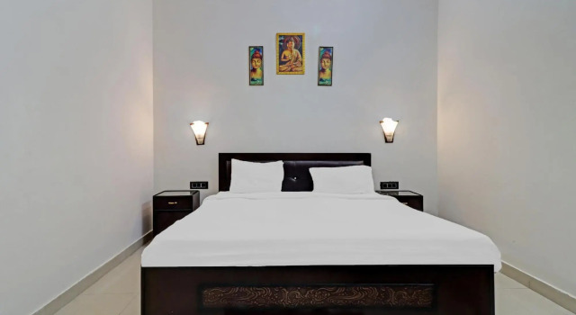 OYO 85847 The Bliss Resort & Banquet, Забронировать Курортный отель Курортные отели Барели, Курортный отель