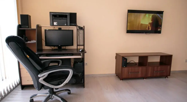Townhouse on Belykh Akatsiy Guest House