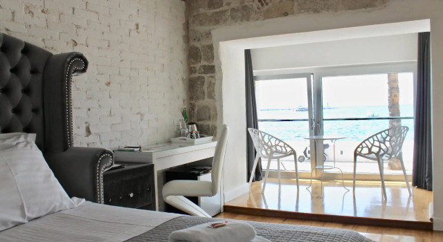 Номер Luxury Galeria Valeria Seaside Downtown - MAG Quaint & Elegant Boutique Hotels