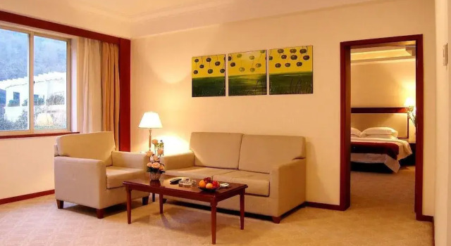 Dolton Resort Tongshenhu Hotel - Changsha, Book Resort 5-Star Hotels in Changsha, 5*