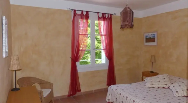 La Ferme du petit Ségriès Bed and Breakfast, Reserva ahora Hostal o pensión Moustiers-Sainte-Marie Sainte-Croix