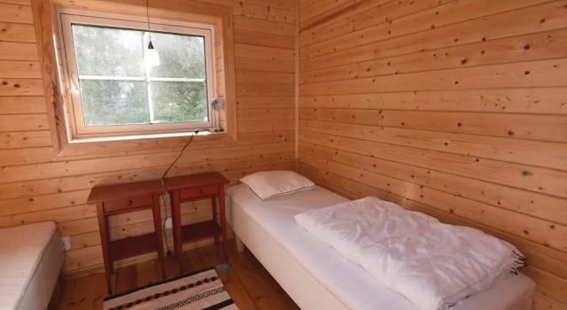 Stunning Home in Mellerud With 4 Bedrooms, Book Hotel Mellerud 