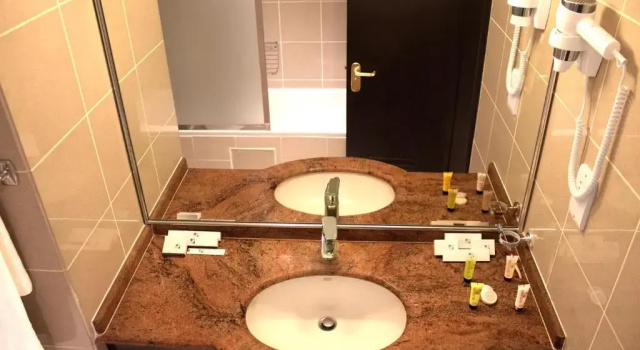 Superior Twin room Swiss-Belinn Doha