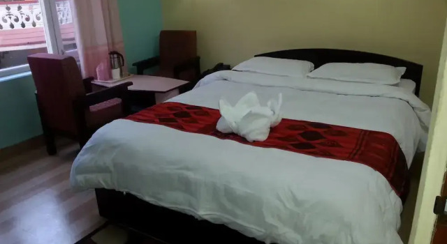 Номер Standard Hotel Fewa Holiday Inn