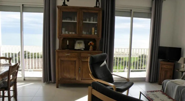 Lumineux T2 Proche Plage, Commerces Dans Residence Avec Ascenseur-5fl87
