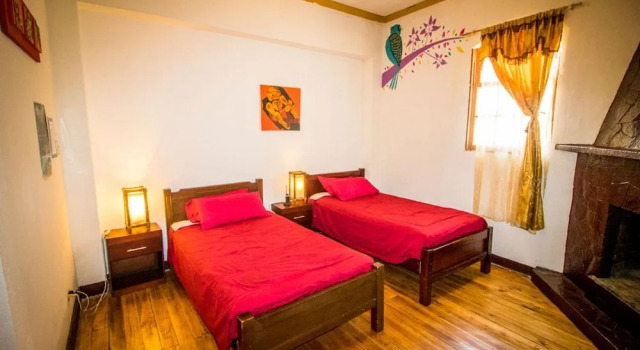 Vibes Hostel, Забронировать Хостел Отели Кито с бассейном, рядом с Del Arbolito Park, Бассейн