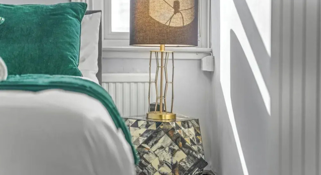 Superb 3bed Fulham Palace Retreat, Забронировать Дом для отпуска Виллы Лондона, рядом с Стадион Craven Cottage, Вилла