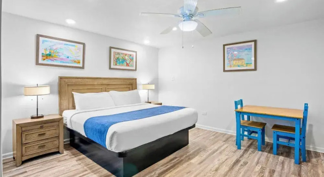 Номер Standard Coconut Cay Resort