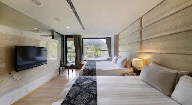 Четырёхместный номер Standard с балконом Tai-Yi Red Maple Resort