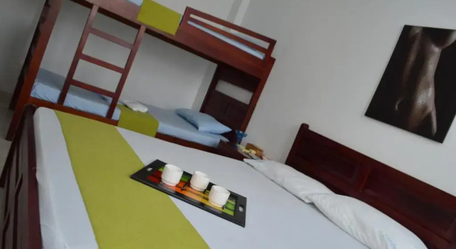 Четырёхместный номер Standard Hotel Joohn Gay only LGBTIQ