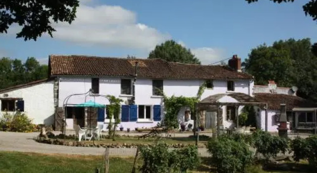 La Metairie, Book Hotel Saint-Martin-du-Fouilloux 