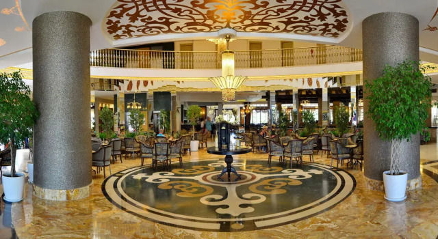 Side Crown Palace Ultra All Inclusive