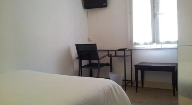 Двухместный номер Comfort Hôtel LOustaou