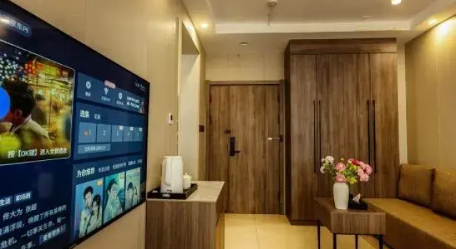 Двухместный семейный люкс Xihai Garden Hotel (Sailimu Lake East Gate Visitor Center Branch)
