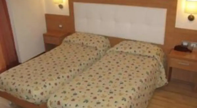 Alphotel Milano, Забронировать Отель Отели Андало с завтраком, рядом с Лагет - Досс, Завтраки