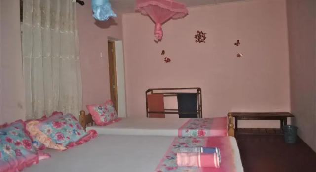 Deniyaya Guest House, Book Pension Hoteller i Deniyaya med parkering, Parkering