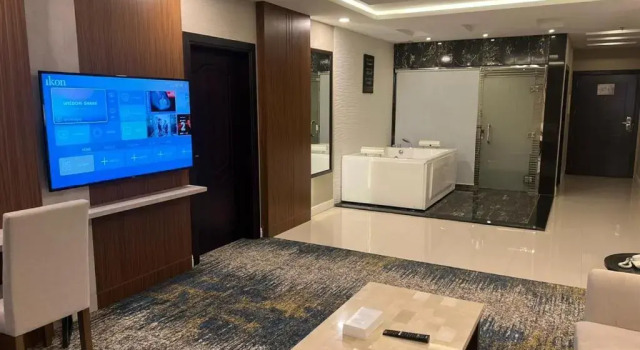 Люкс с панорамным видом Remaz Hotel & Suite