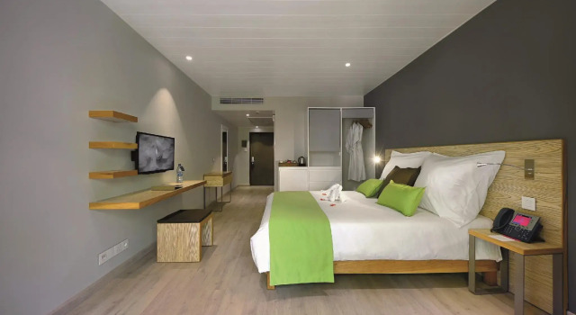 Номер Standard рядом с пляжем Mauricia Beachcomber Resort & Spa