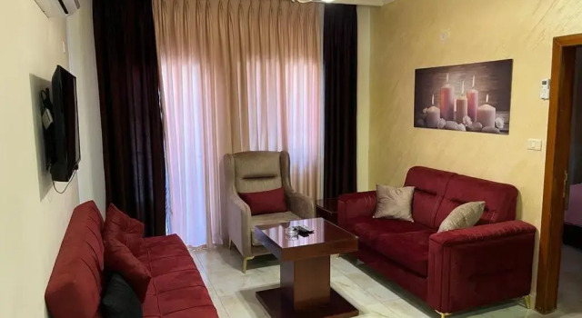 Полулюкс Suzan Hotel Apartments