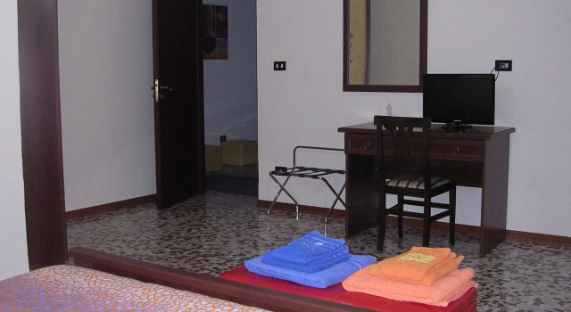 Il Mirto e la Rosa, Book Bed and Breakfast Hotels in Sicily with a Pool, Swimming Pool