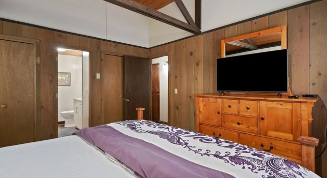 3 Killdeer Lane Pet Friendly Home 3 Minutes Walk from SHARC by RedAwning