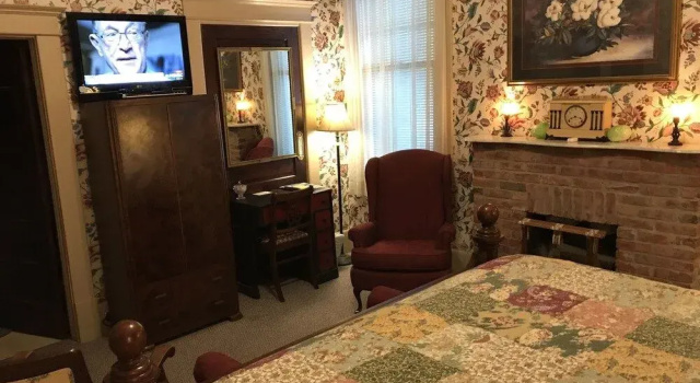 The Lattice Inn