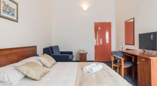 Трёхместный номер Superior с балконом и с видом на море Hotel Krilo